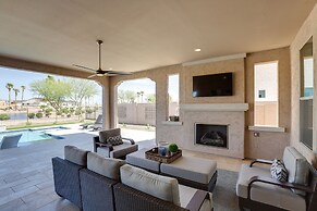 Private Pool & Grill: Modern Goodyear Retreat