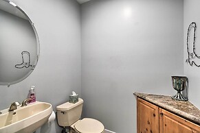 Luxe Phoenix Home: Desert Butte View & Heated Pool