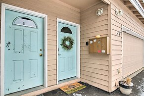 Charming Anchorage Townhouse w/ Fire Pit!