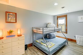 Virginia Getaway - Deck, Grill & Mountain Views!