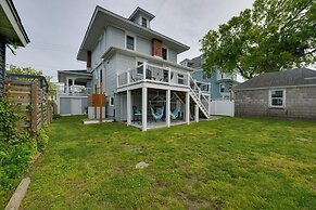 North Wildwood Home w/ Porch ~ 3 Blocks to Beach!