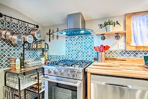Colorful Bisbee Home w/ Patio ~ 1 Mi to Dtwn!