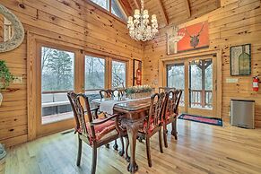 Walk to Golfing: Grand Maggie Valley Cabin!