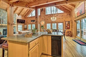 Walk to Golfing: Grand Maggie Valley Cabin!