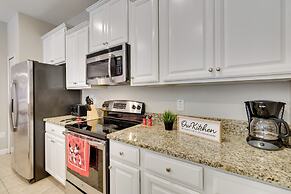 Modern Kissimmee Townhome w/ Fenced Pool & Patio!