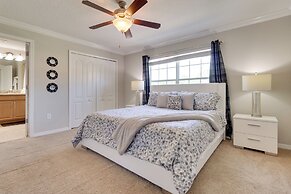 Modern Kissimmee Townhome w/ Fenced Pool & Patio!