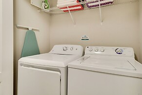 Modern Kissimmee Townhome w/ Fenced Pool & Patio!