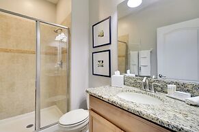 Modern Kissimmee Townhome w/ Fenced Pool & Patio!