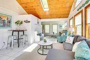 Charming Mountain Home Retreat: Walk to Marina!