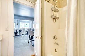 Charming Mountain Home Retreat: Walk to Marina!