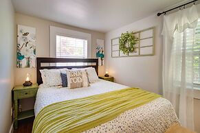 Charming Mountain Home Retreat: Walk to Marina!