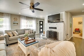 Charming Mountain Home Retreat: Walk to Marina!