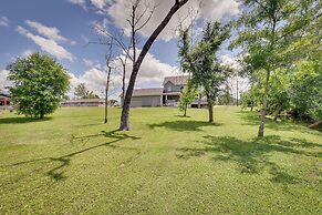 Spacious Lake Charles Craftsman - Pet Friendly!