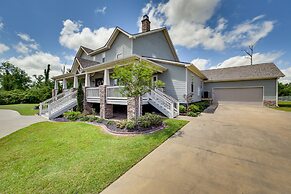 Spacious Lake Charles Craftsman - Pet Friendly!