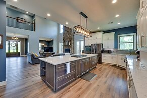 Spacious Lake Charles Craftsman - Pet Friendly!