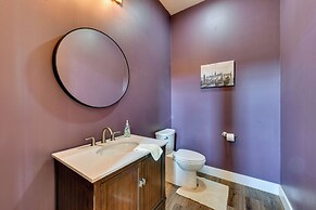 Spacious Lake Charles Craftsman - Pet Friendly!