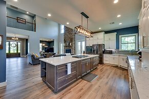 Spacious Lake Charles Craftsman - Pet Friendly!