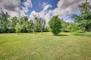 Spacious Lake Charles Craftsman - Pet Friendly!