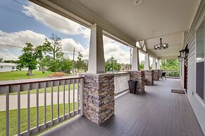 Spacious Lake Charles Craftsman - Pet Friendly!
