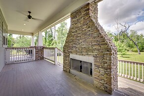 Spacious Lake Charles Craftsman - Pet Friendly!