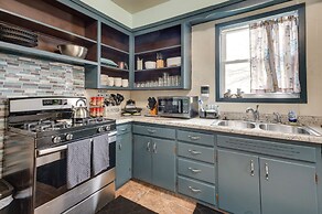 Charming Eagle Grove Farmhouse w/ Patio!