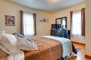 Charming Eagle Grove Farmhouse w/ Patio!