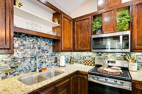 Tranquil Lake Almanor Getaway w/ Grill!