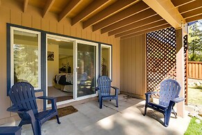 Tranquil Lake Almanor Getaway w/ Grill!