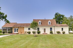 Bay Views & Fire Pit: Taylors Island Retreat