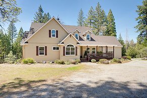 Furnished Decks & Grill: Peaceful Pioneer Home!