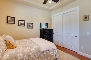 Furnished Decks & Grill: Peaceful Pioneer Home!