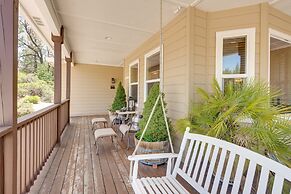 Furnished Decks & Grill: Peaceful Pioneer Home!
