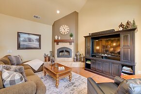 Furnished Decks & Grill: Peaceful Pioneer Home!
