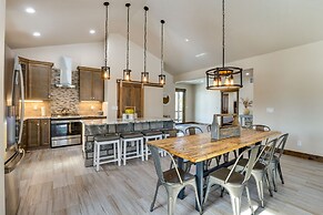 ~ 3 Mi to Granby Ranch: Spacious Cabin Home!