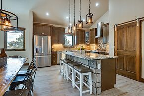 ~ 3 Mi to Granby Ranch: Spacious Cabin Home!