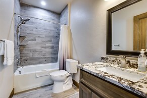 ~ 3 Mi to Granby Ranch: Spacious Cabin Home!