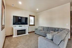 ~ 3 Mi to Granby Ranch: Spacious Cabin Home!