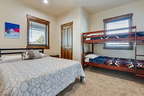 ~ 3 Mi to Granby Ranch: Spacious Cabin Home!