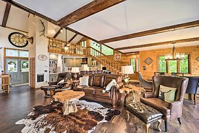 Near Hiking Trails: Beech Mountain Home w/ Deck!