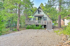 Deck & Grill: A-frame Cabin in Munds Park!
