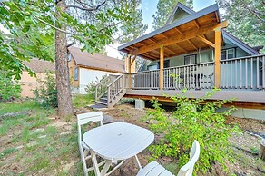 Deck & Grill: A-frame Cabin in Munds Park!