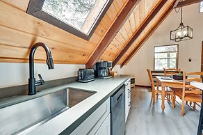 Deck & Grill: A-frame Cabin in Munds Park!