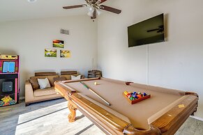 Pool, Putting Green & Games: Chandler Home!