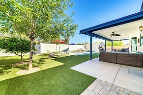 Pool, Putting Green & Games: Chandler Home!