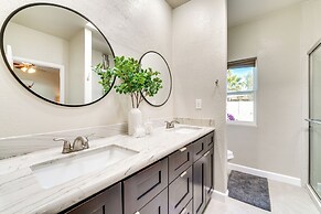 Pool, Putting Green & Games: Chandler Home!