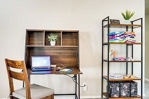 Pool, Putting Green & Games: Chandler Home!