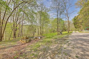 Vacation Rental Near Lake Patoka With Hot Tub!