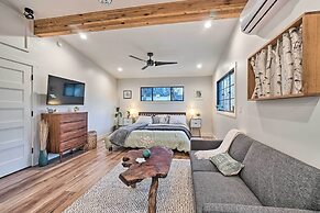 Cozy Flagstaff Studio w/ Patio - Near Dtwn!