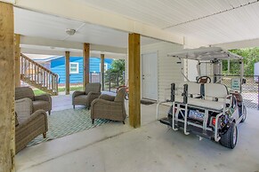 Charming Oak Island Home 1 Mi to Beach!