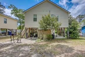 Charming Oak Island Home 1 Mi to Beach!